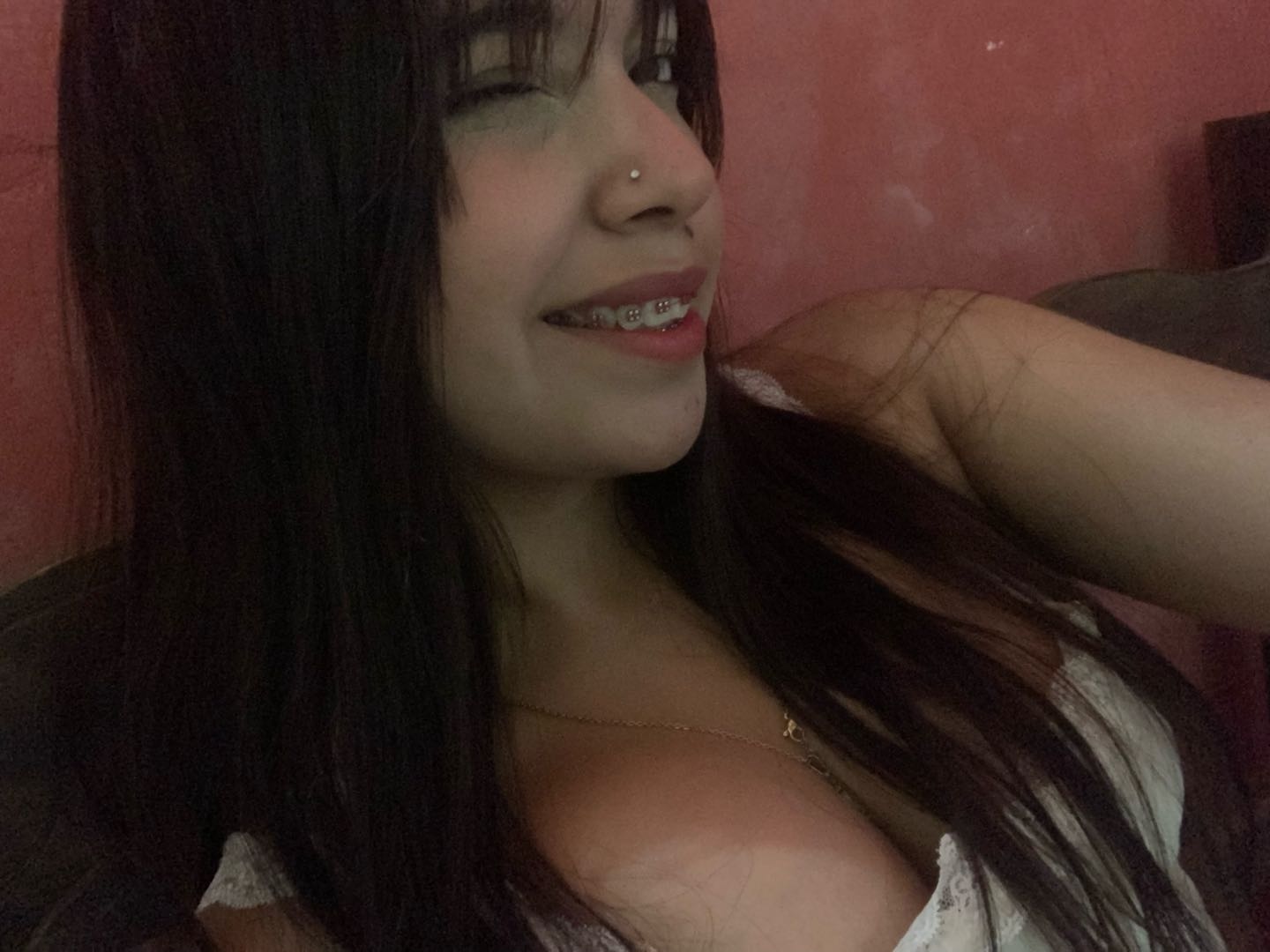 Cam — video chat host from Venezuela
