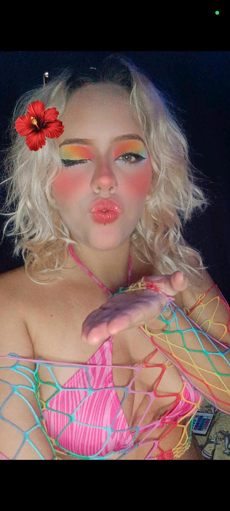 Hatsumi — video chat host from Venezuela