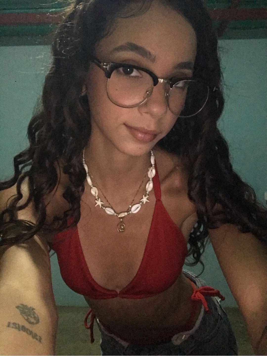 Caro — video chat host from Venezuela