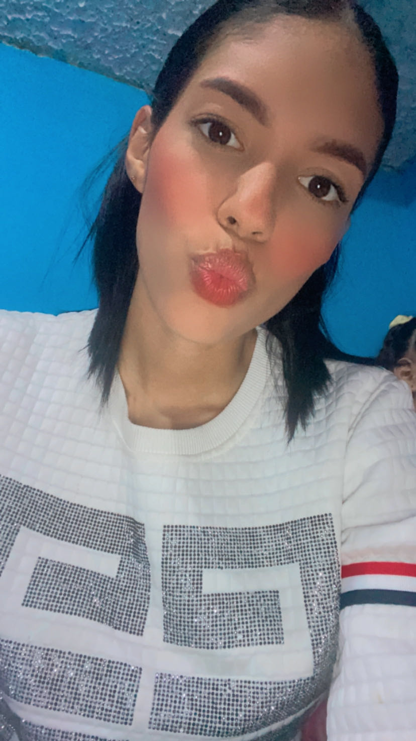 Mariabecerra — video chat host from Venezuela