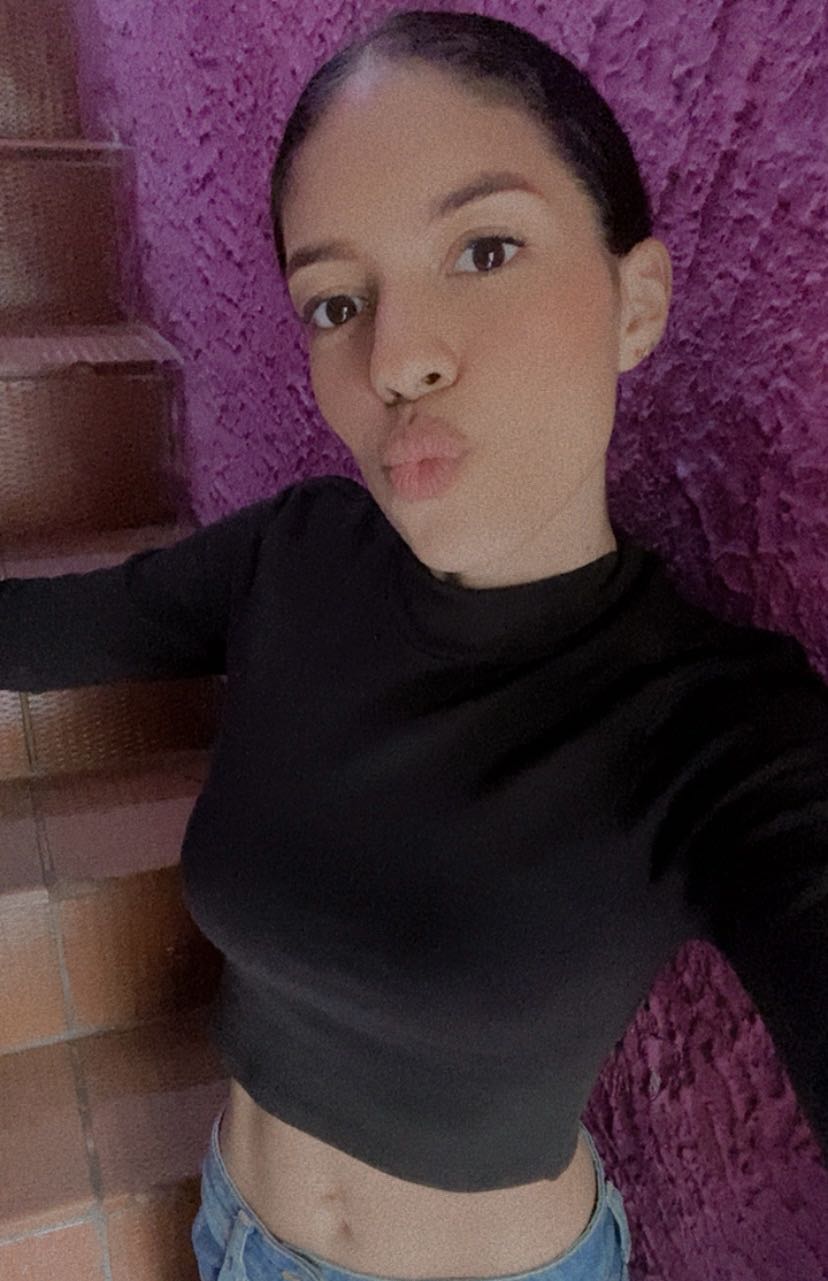 Mariabecerra — video chat host from Venezuela