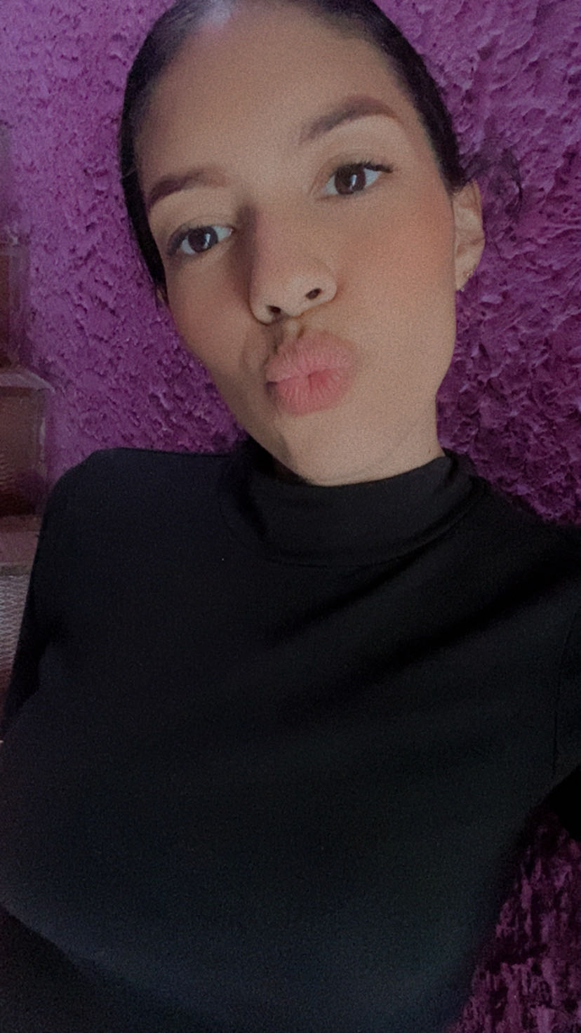 Mariabecerra — video chat host from Venezuela