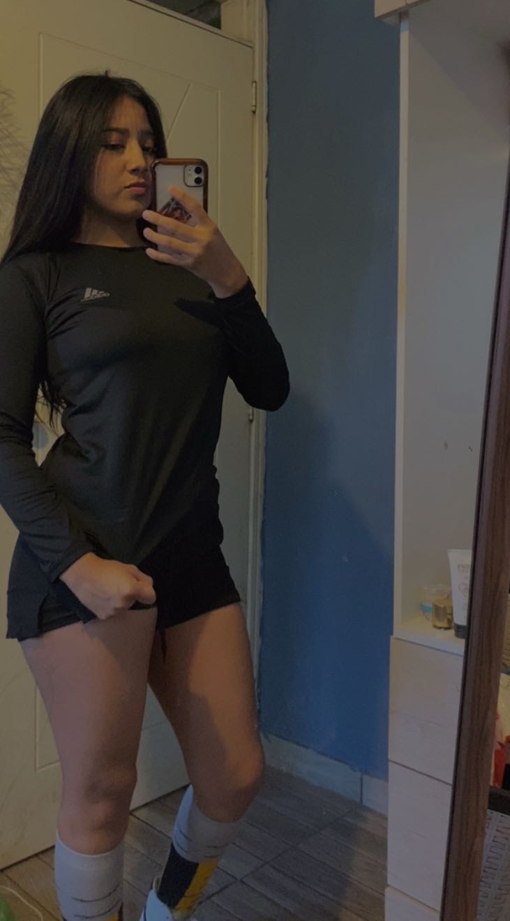 Sushi — video chat host from Ecuador