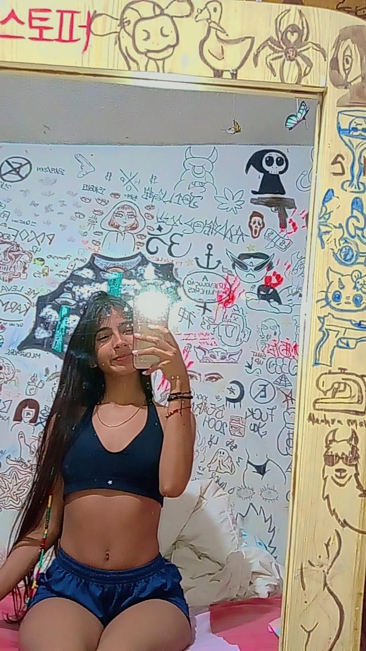 Morena — video chat host from Venezuela