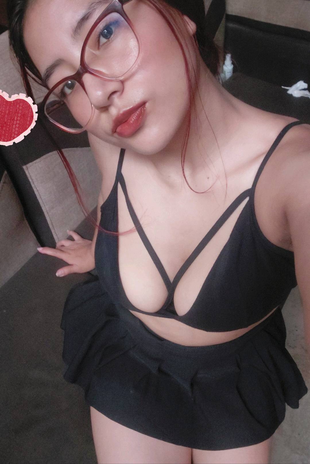 Lucero — video chat host from Peru