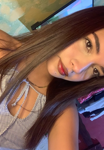 Sara — video chat host from Venezuela
