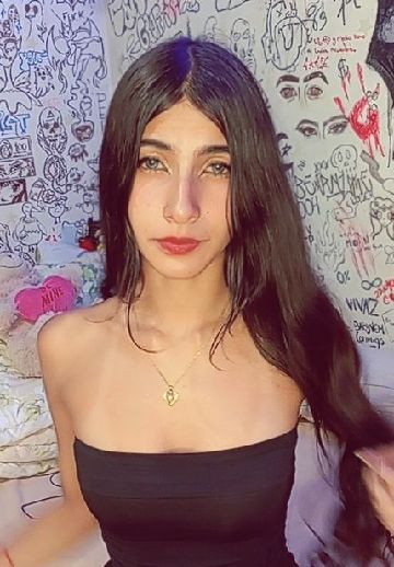 Morena — video chat host from Venezuela